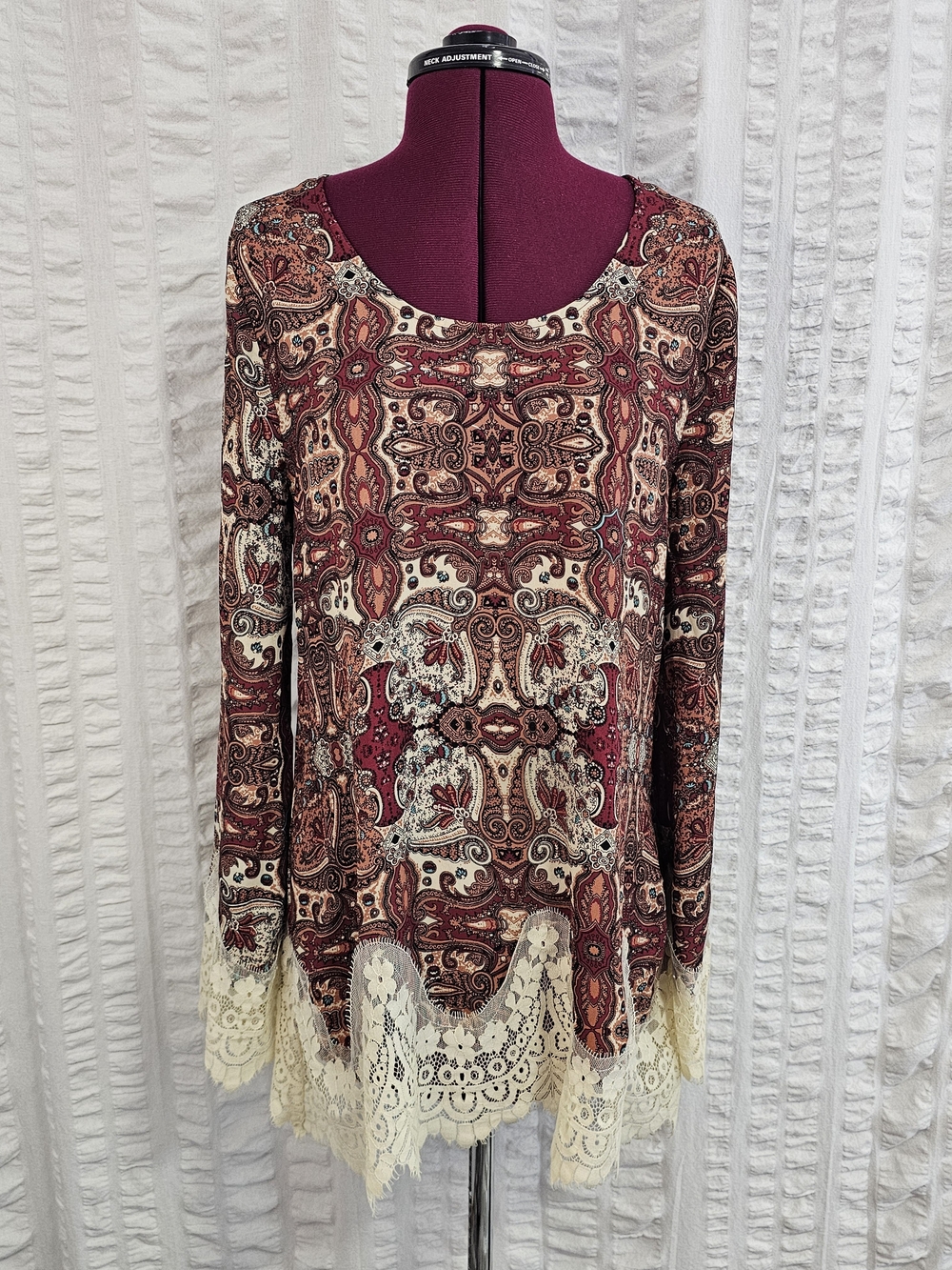 Blu Pepper Boho Babydoll Western Lace Trim Paisley Print Tunic Top